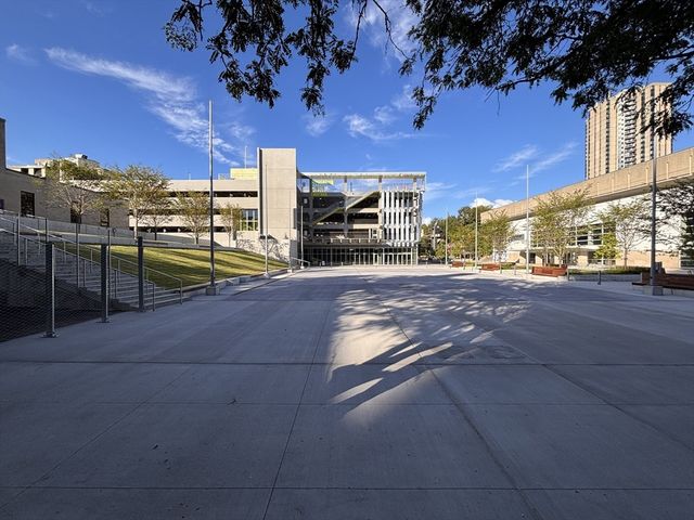 1341 Main St rear, Springfield, MA 01103