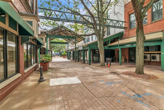 1341 Main St rear, Springfield, MA 01103