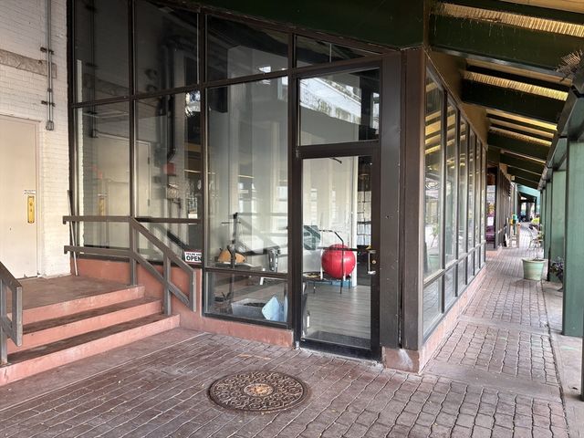 1341 Main St rear, Springfield, MA 01103