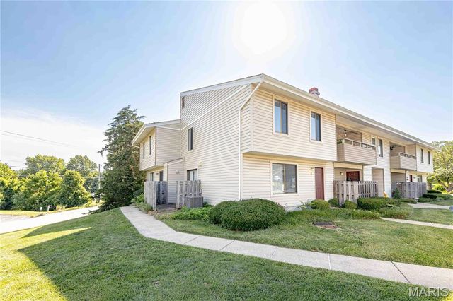 13 Dixons Court B, O'fallon, MO 63366