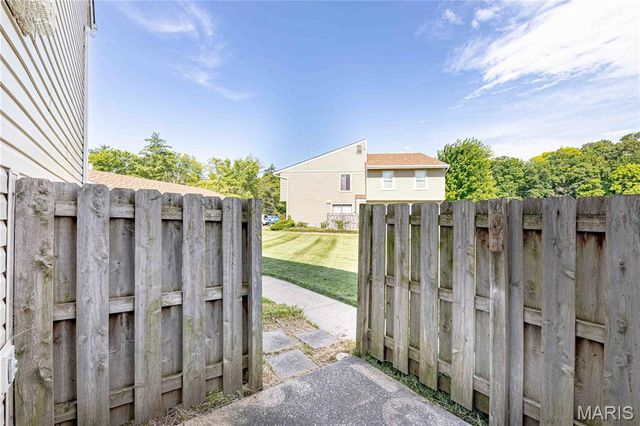 13 Dixons Court B, O'fallon, MO 63366