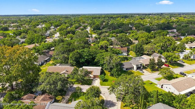 8700 Powderhorn Row, Hudson, FL 34667