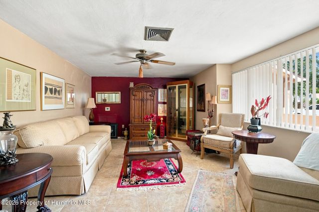 8700 Powderhorn Row, Hudson, FL 34667