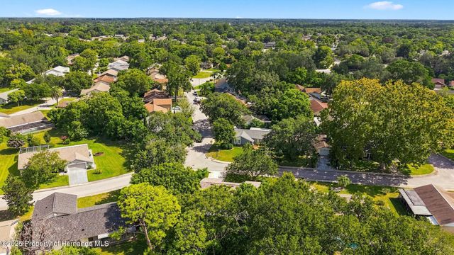 8700 Powderhorn Row, Hudson, FL 34667