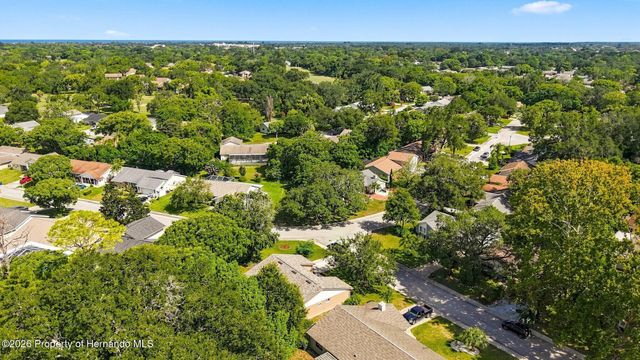 8700 Powderhorn Row, Hudson, FL 34667