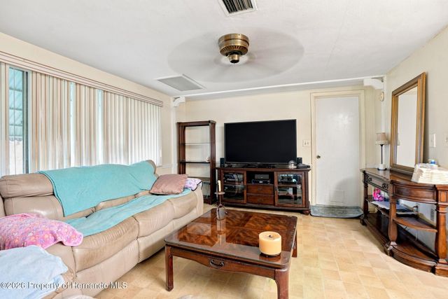 8700 Powderhorn Row, Hudson, FL 34667