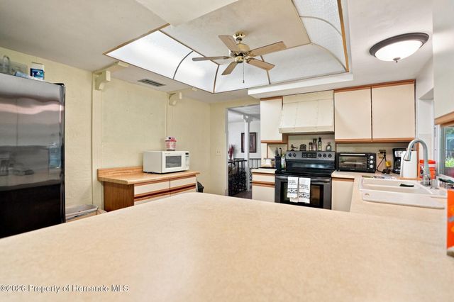 8700 Powderhorn Row, Hudson, FL 34667