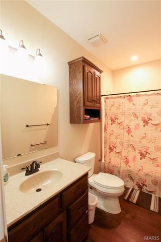 910 Oak Pass Lane, Sullivan, MO 63080