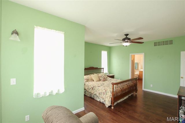 910 Oak Pass Lane, Sullivan, MO 63080