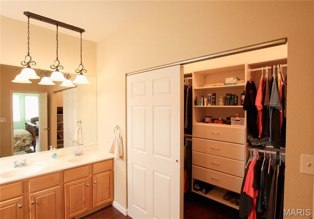 910 Oak Pass Lane, Sullivan, MO 63080