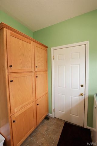 910 Oak Pass Lane, Sullivan, MO 63080