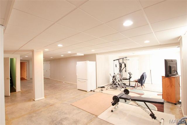 910 Oak Pass Lane, Sullivan, MO 63080