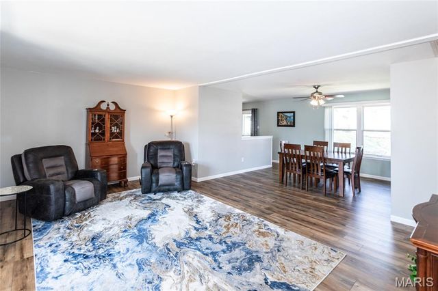 2161 Olde Winery Road, St Louis, MO 63129