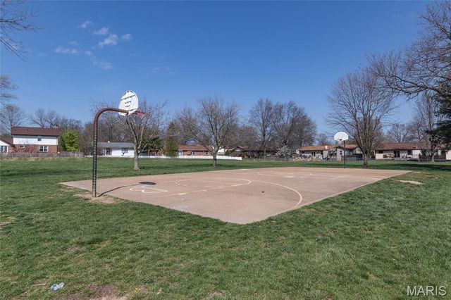 2161 Olde Winery Road, St Louis, MO 63129