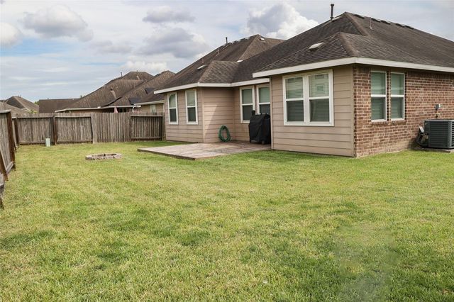 4703 N Bella Court, Alvin, TX 77511