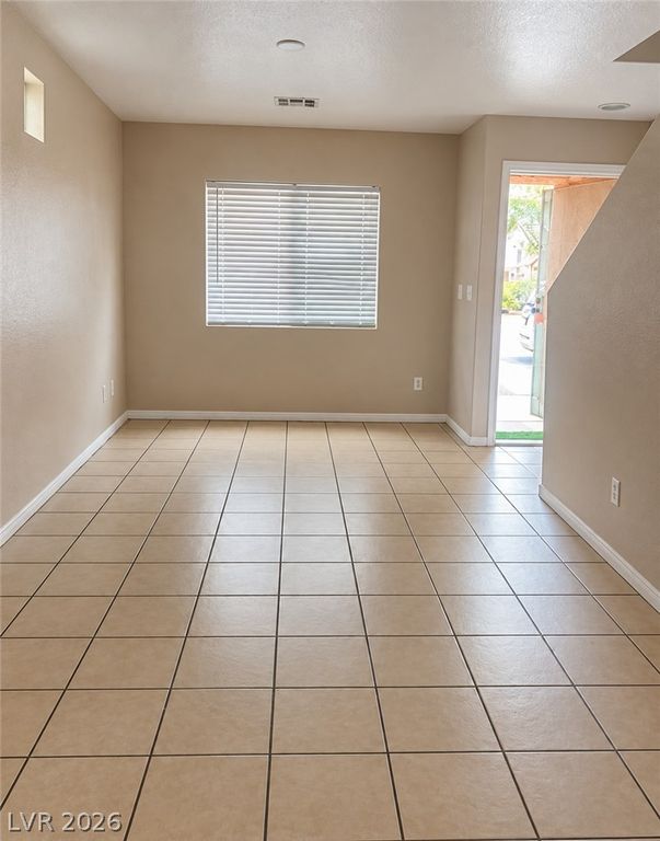 5279 Shreve Avenue, Las Vegas, NV 89156 — photo 3