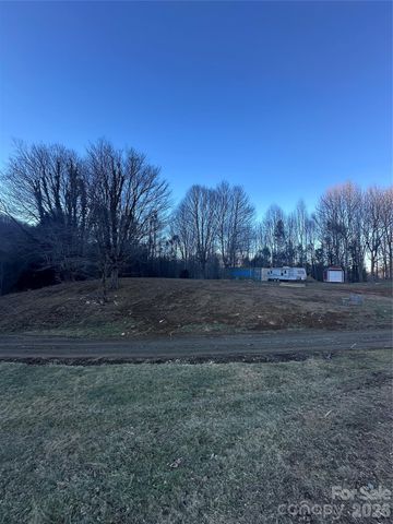 45 Windy Hollow Lane, Newland, NC 28657