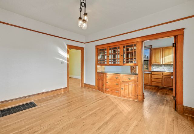 707 Slate Avenue NW, Albuquerque, NM 87102