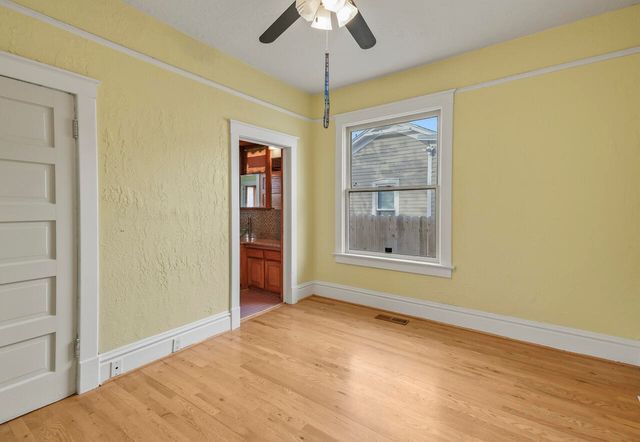 707 Slate Avenue NW, Albuquerque, NM 87102