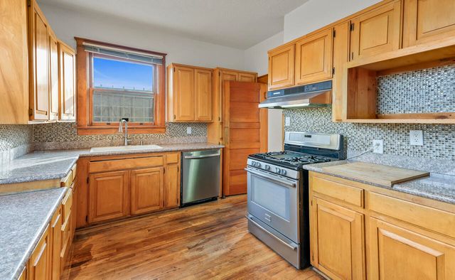 707 Slate Avenue NW, Albuquerque, NM 87102