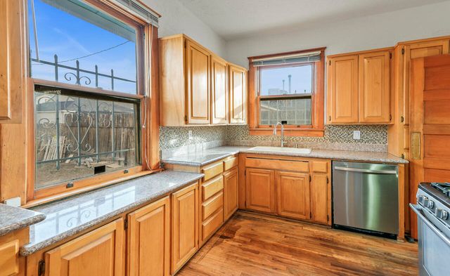 707 Slate Avenue NW, Albuquerque, NM 87102