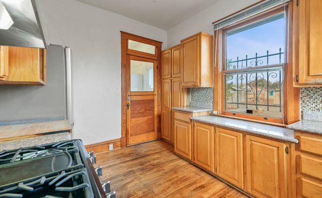 707 Slate Avenue NW, Albuquerque, NM 87102