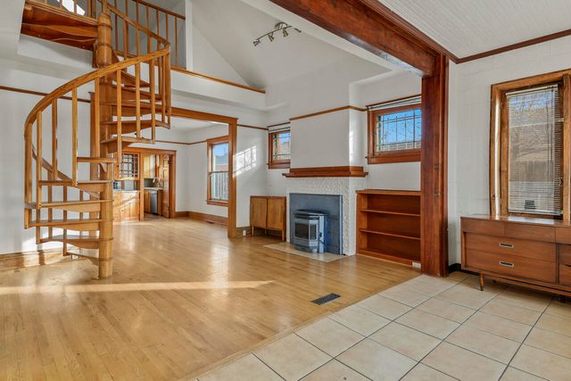 707 Slate Avenue NW, Albuquerque, NM 87102