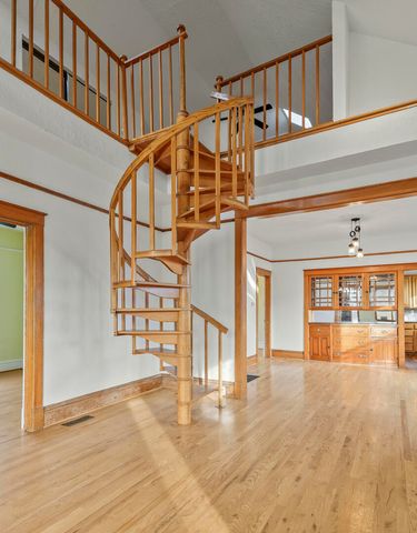 707 Slate Avenue NW, Albuquerque, NM 87102