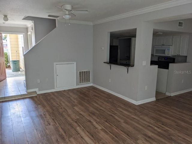 2122 FAN PALM DRIVE, Davenport, FL 33897