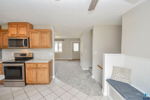 5801 W 51st St Street, Sioux Falls, SD 57106