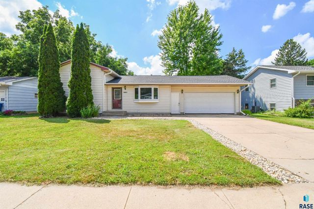5801 W 51st St Street, Sioux Falls, SD 57106