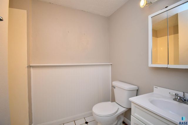 5801 W 51st St Street, Sioux Falls, SD 57106