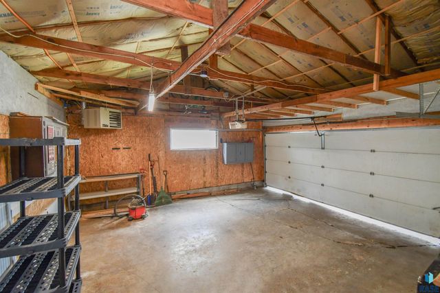 5801 W 51st St Street, Sioux Falls, SD 57106