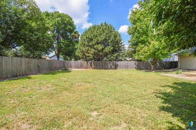 5801 W 51st St Street, Sioux Falls, SD 57106