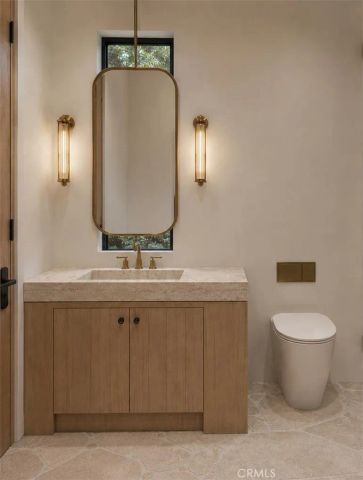 3132 Glendon, Los Angeles, CA 90034