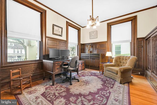 1811 MAHANTONGO ST, Pottsville, PA 17901