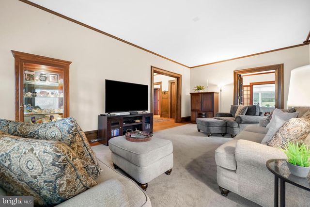 1811 MAHANTONGO ST, Pottsville, PA 17901