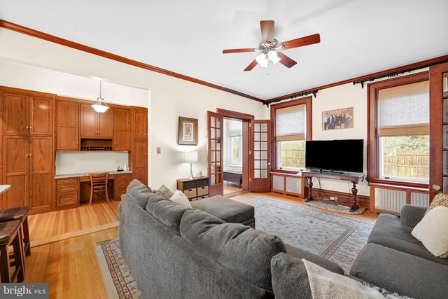 1811 MAHANTONGO ST, Pottsville, PA 17901