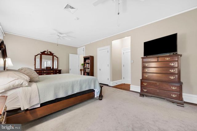 1811 MAHANTONGO ST, Pottsville, PA 17901