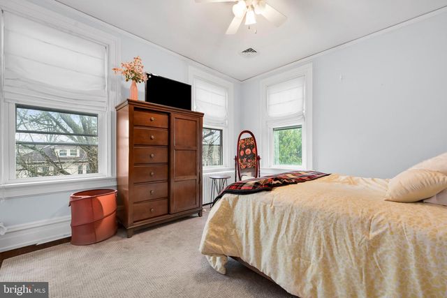 1811 MAHANTONGO ST, Pottsville, PA 17901