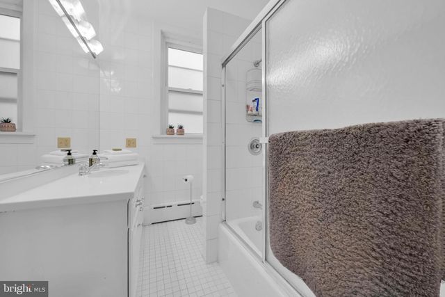 1811 MAHANTONGO ST, Pottsville, PA 17901