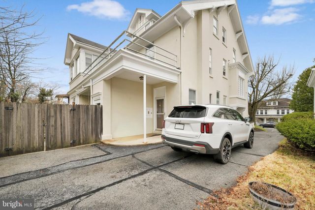 1811 MAHANTONGO ST, Pottsville, PA 17901