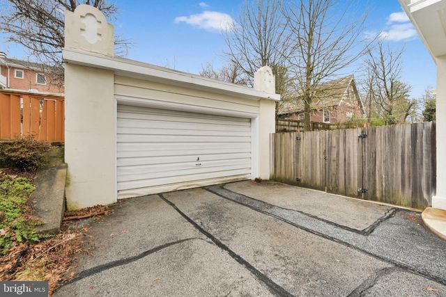 1811 MAHANTONGO ST, Pottsville, PA 17901