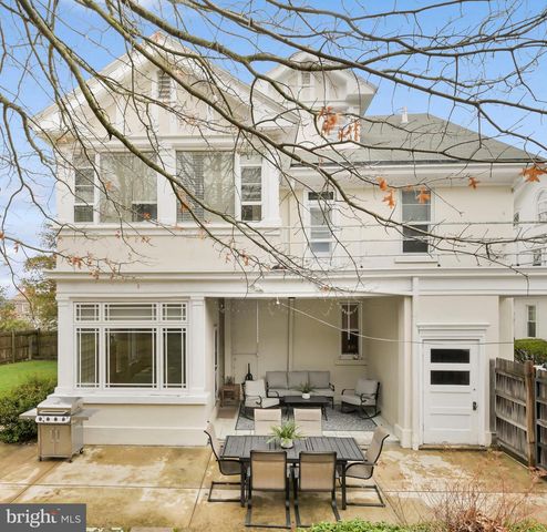 1811 MAHANTONGO ST, Pottsville, PA 17901