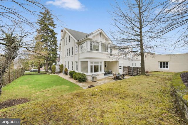 1811 MAHANTONGO ST, Pottsville, PA 17901