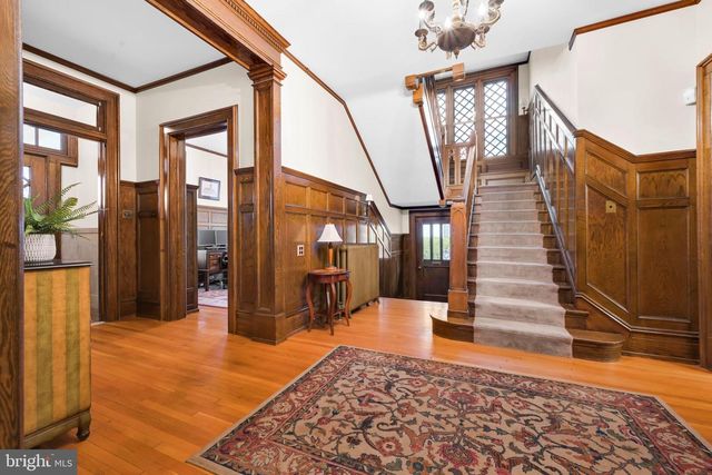 1811 MAHANTONGO ST, Pottsville, PA 17901