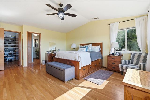 18717 Hummingbird Dr, Penn Valley, CA 95946