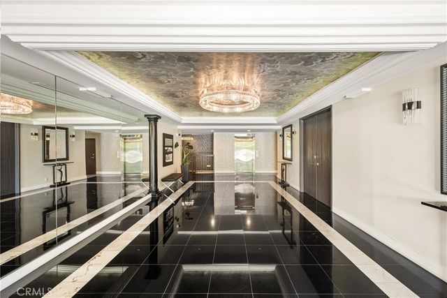 1351 N Crescent Heights Boulevard 313, West Hollywood, CA 90046