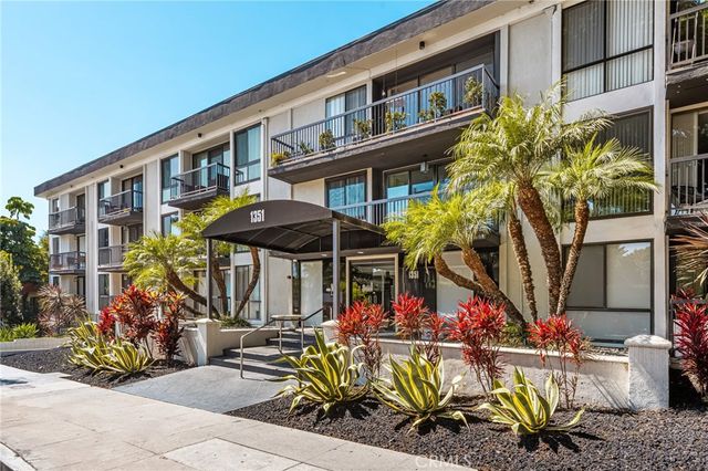 1351 N Crescent Heights Boulevard 313, West Hollywood, CA 90046