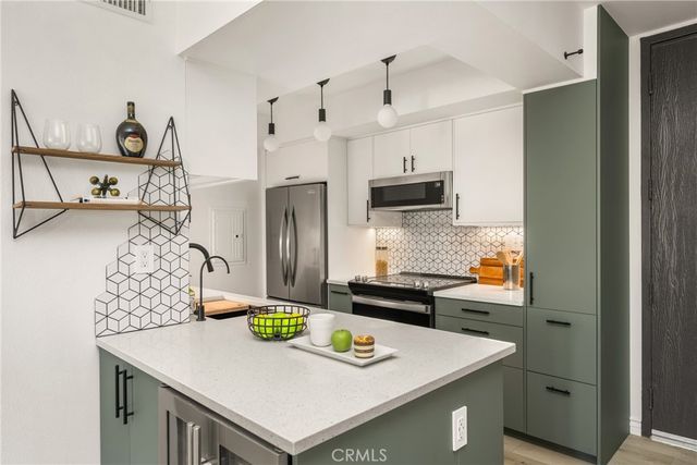 1351 N Crescent Heights Boulevard 313, West Hollywood, CA 90046